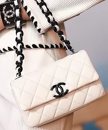 Shops Chanel